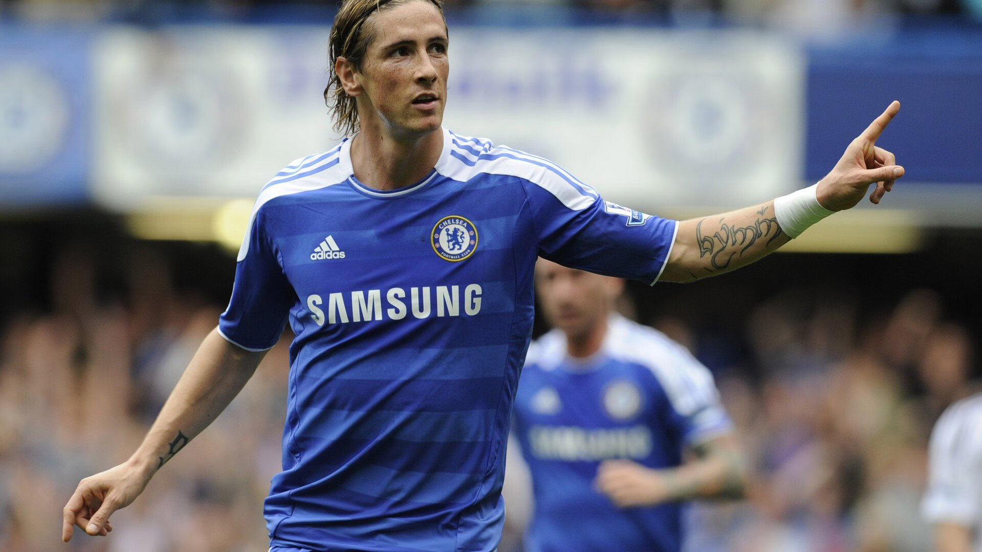 红牛二队横扫梅赛德斯，阿隆索扛起全队，一场颠覆F1格局的胜利